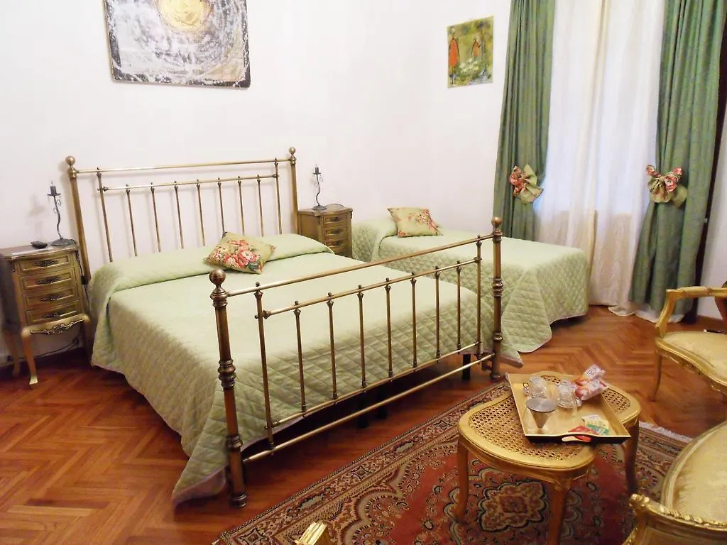 *** Guest house Art&Coffee Bed & Breakfast Verona Italy